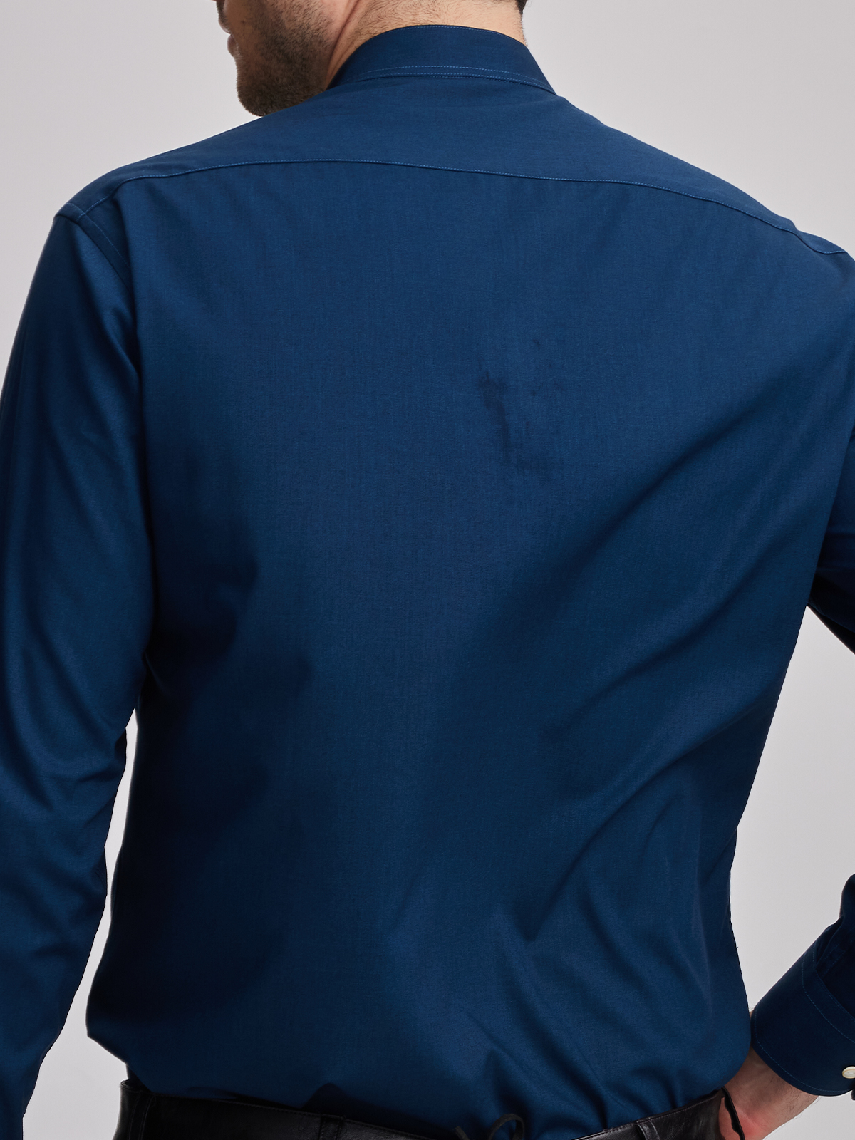 Dirndlbluse halbarm in Blau