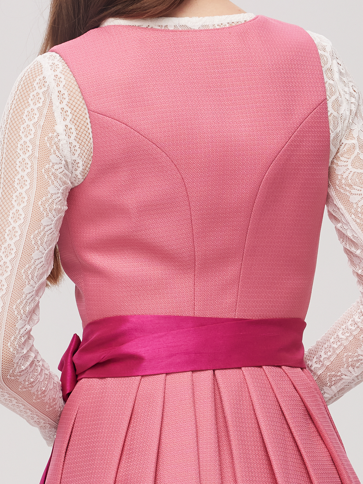 Dirndl Orange – stilvoll und lebendig