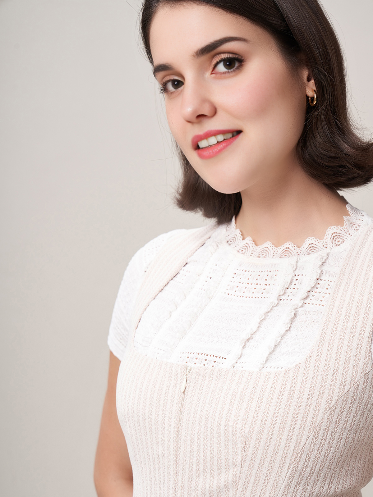Ein elegantes beiges Ja Mei Dirndl