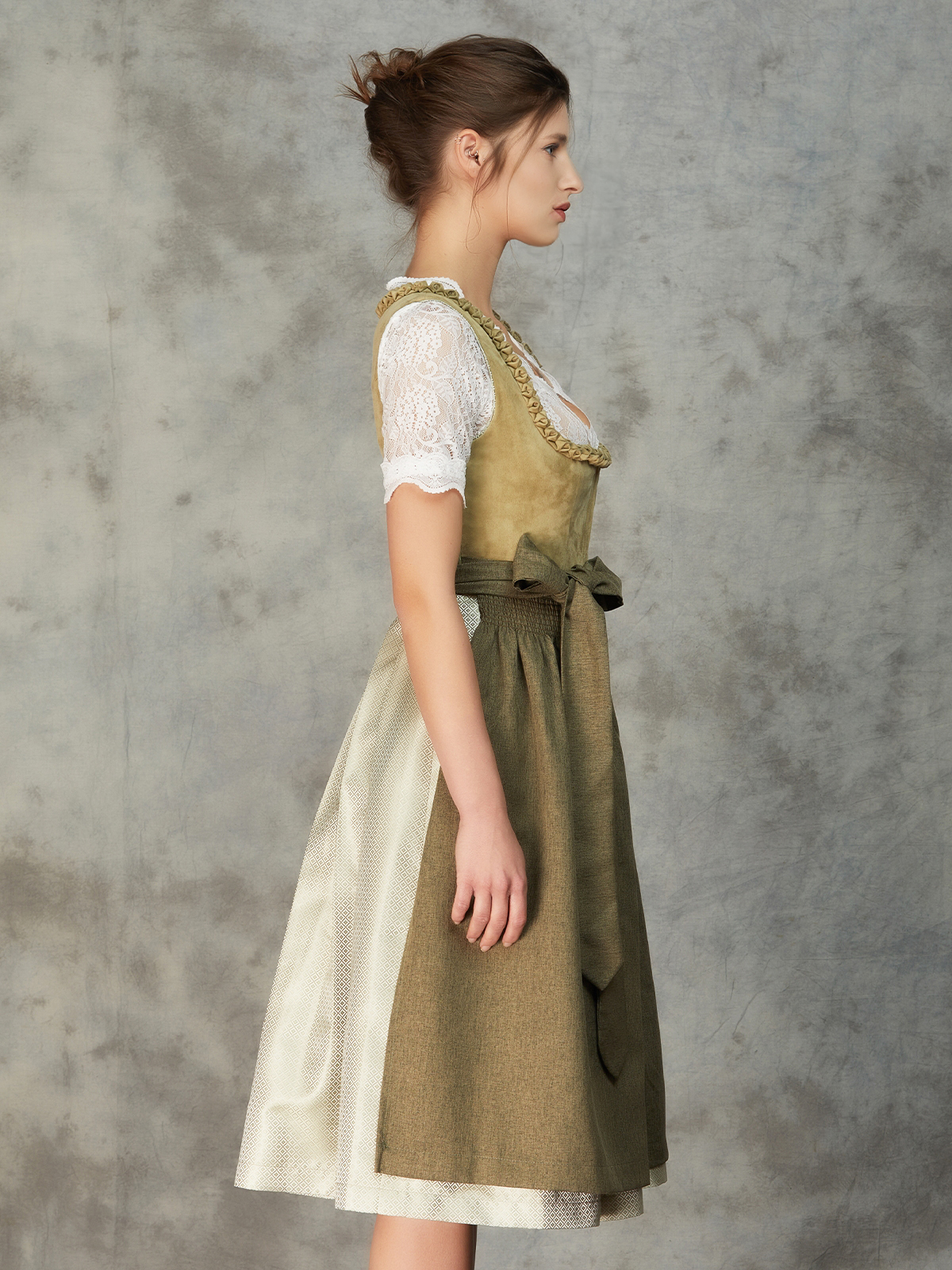 Dirndl mit Reißverschluss in Grün