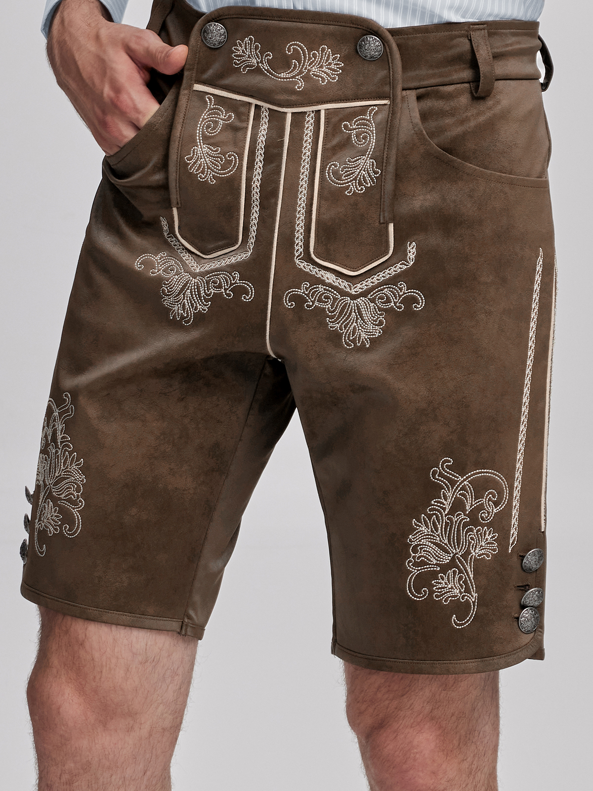 Ehreer Dirndl in Braun