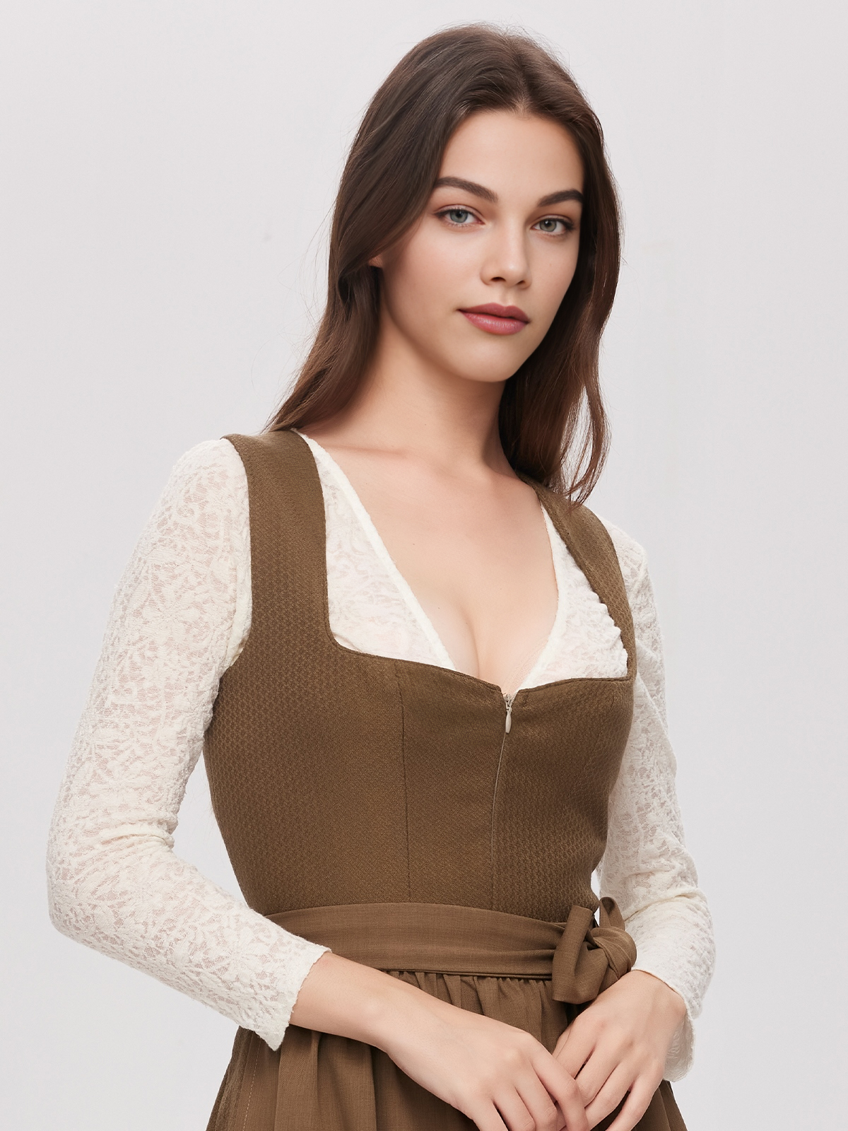 Dirndlbluse Olivgrün